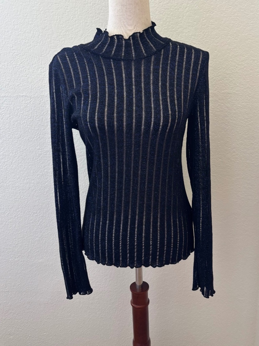 Anthropologie Pilcro midnight blue metallic lattice mockneck top size Small EUC - Picture 2 of 11